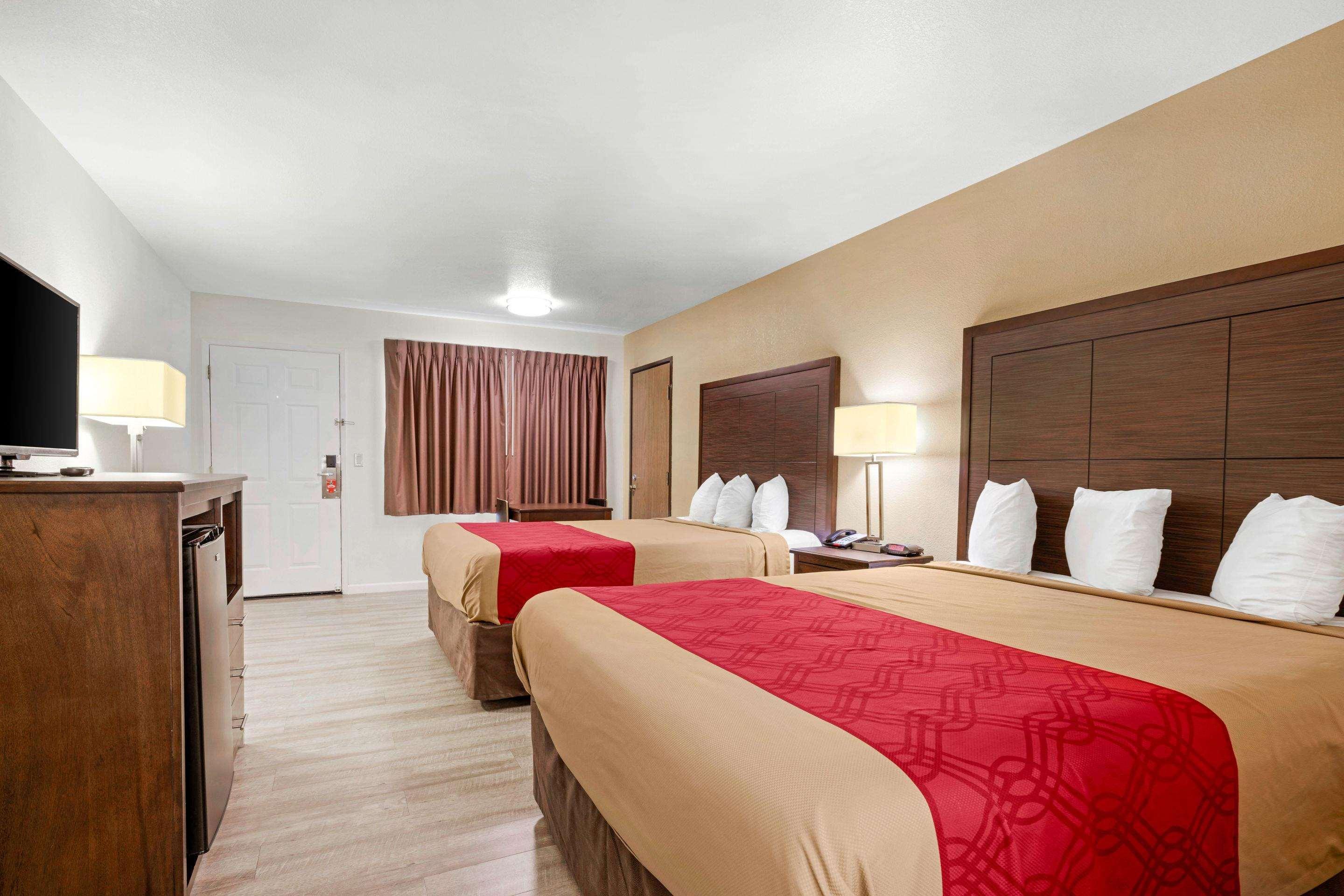 อีโคโน ลอดจ์ วิลเลียมส์ - โคลูซา Hotel ภายนอก รูปภาพ